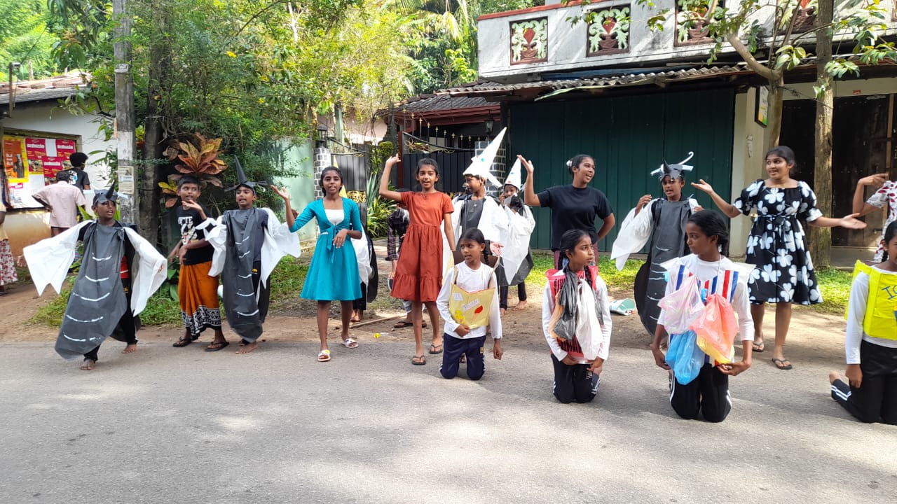 පාසල් වීදි නාට්‍ය කණ්ඩායම